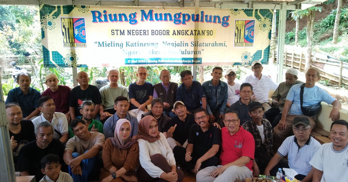 Riung Mumpulung Alumni STM Negeri Bogor Angkatan 90 di Saung Kebon Awi, Kelurahan Mulyaharja, Kecamatan Bogor Selatan, Kota Bogor Minggu 17 Mei 2026