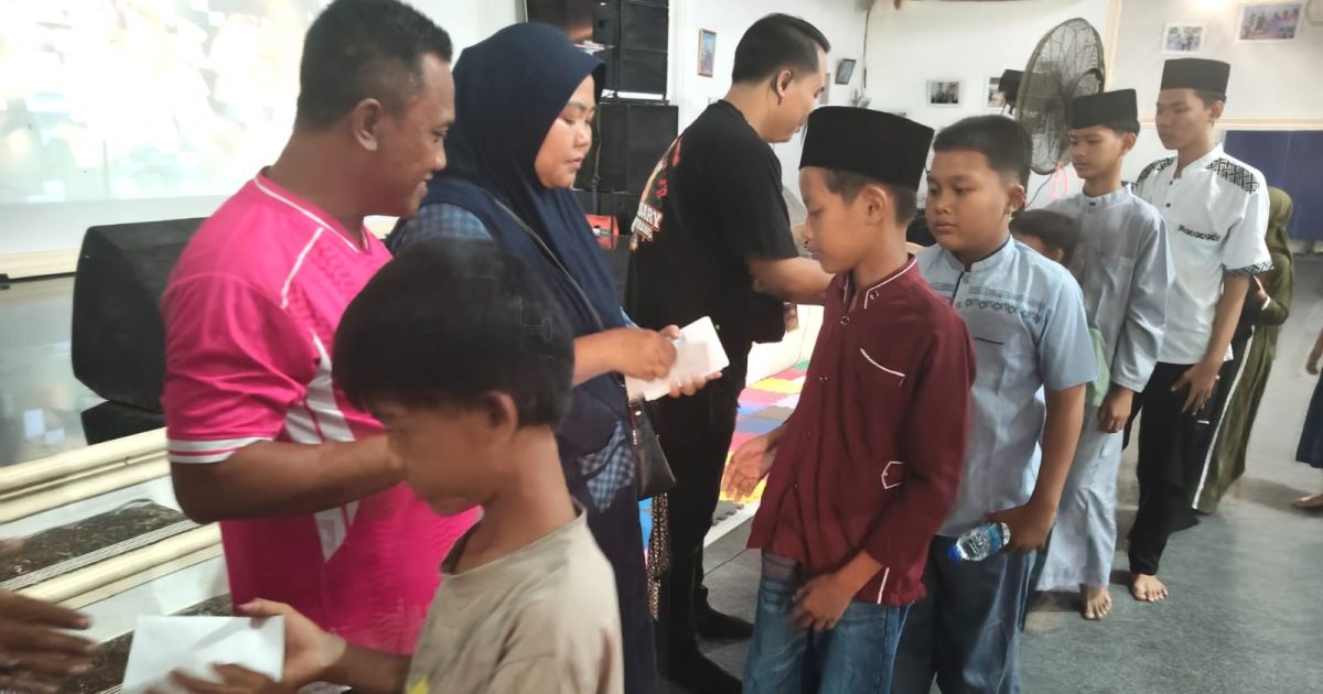 HUT ke-13 Kabupaten Serang Diwarnai Santunan 50 Anak Yatim dan Konser Putra Zigas