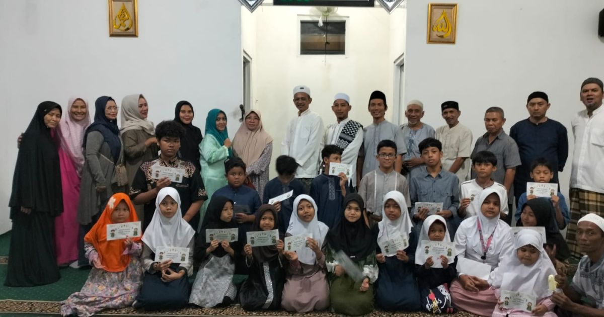 Muharam Jadi Momentum Berbagi, Warga Rusunawa Menteng Bersatu Bahagiakan 20 Anak Yatim
