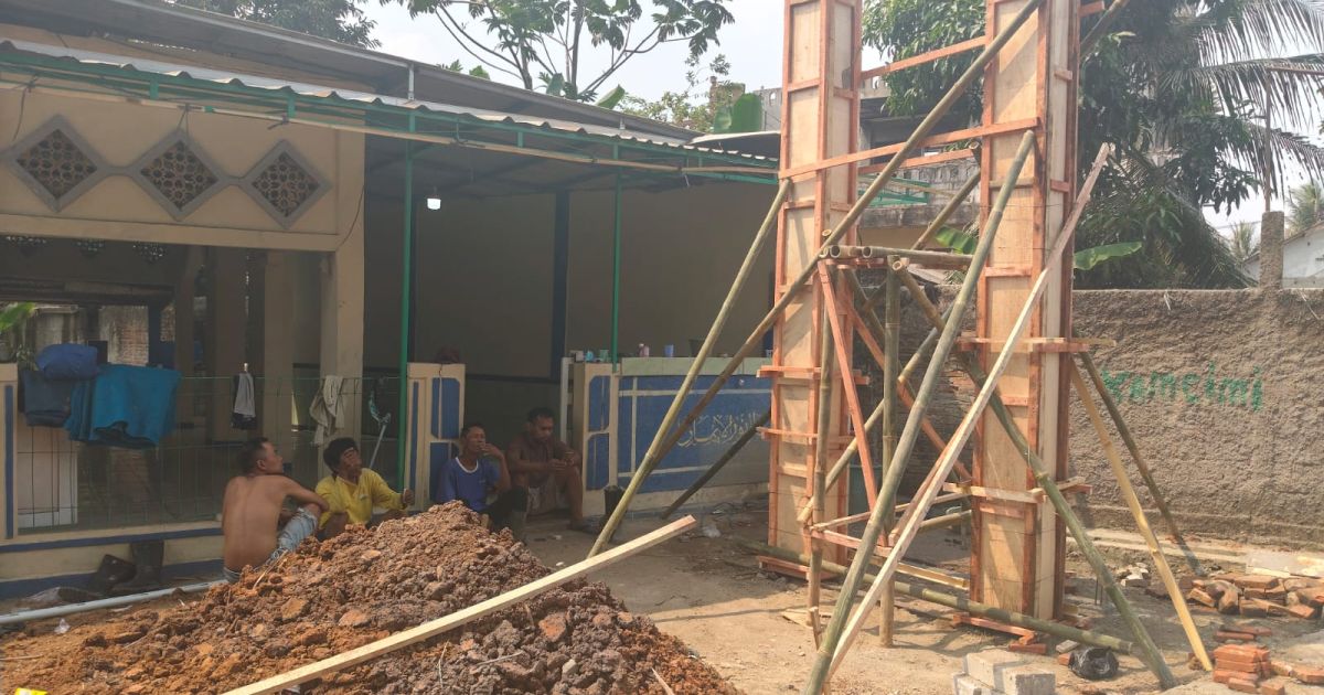 Proyek SAB di Desa Bojongloa Disorot, Diduga Tanpa Papan Informasi dan Kelengkapan K3 Dipertanyakan