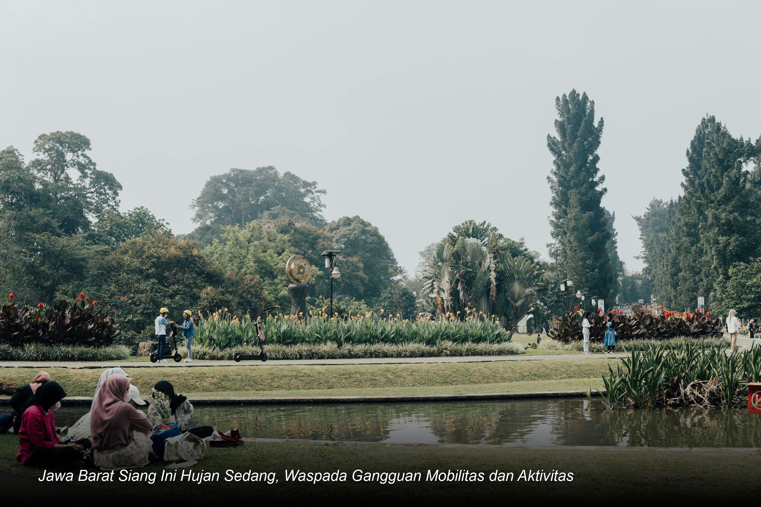 Jawa Barat Siang Ini Hujan Sedang, Waspada Gangguan Mobilitas dan Aktivitas