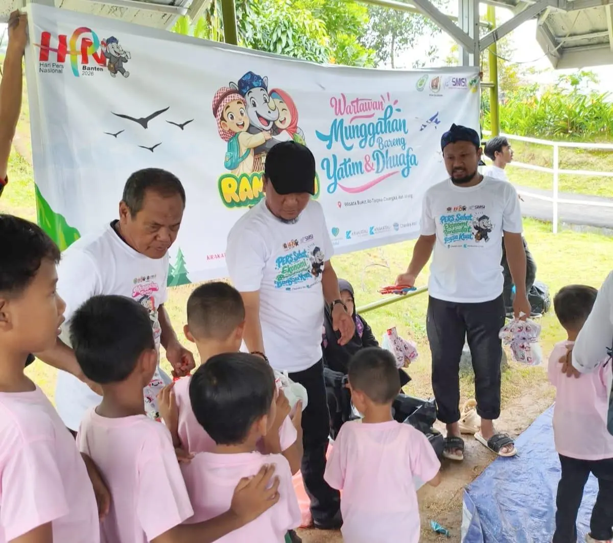 PWI Cilegon Gelar Munggahan Bersama Anak Yatim di Bukit At Taqwa Cinangka