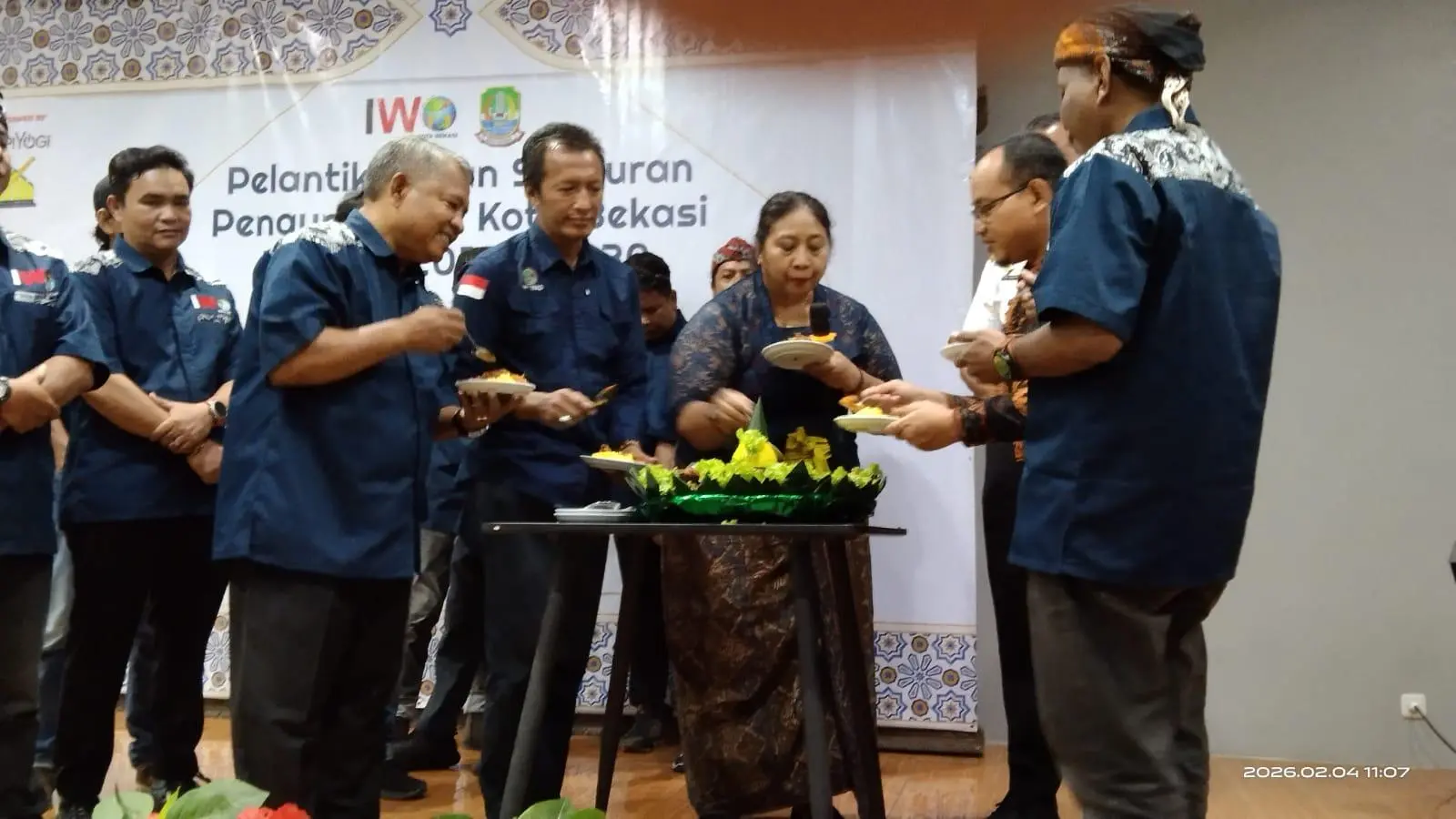 Ketua Umum IWO Dwi Christianto Lantik Pengurus PD IWO Kota Bekasi di Griya Wulan Sari