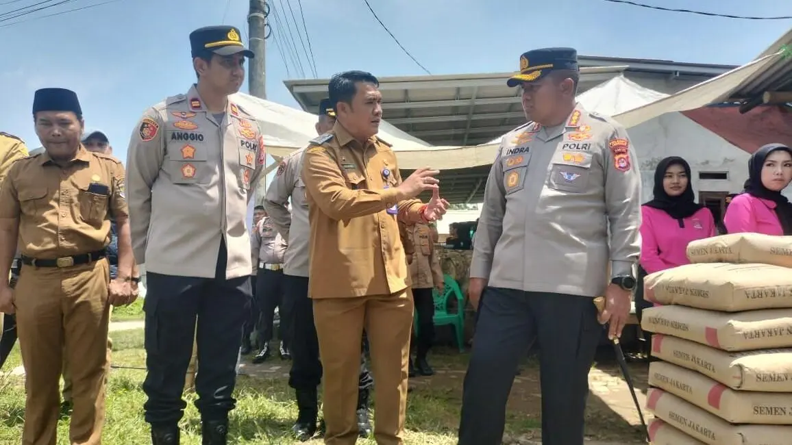 Kapolresta Tangerang Turun Langsung Serap Aspirasi Warga Terdampak Abrasi di Selapajang Cisoka