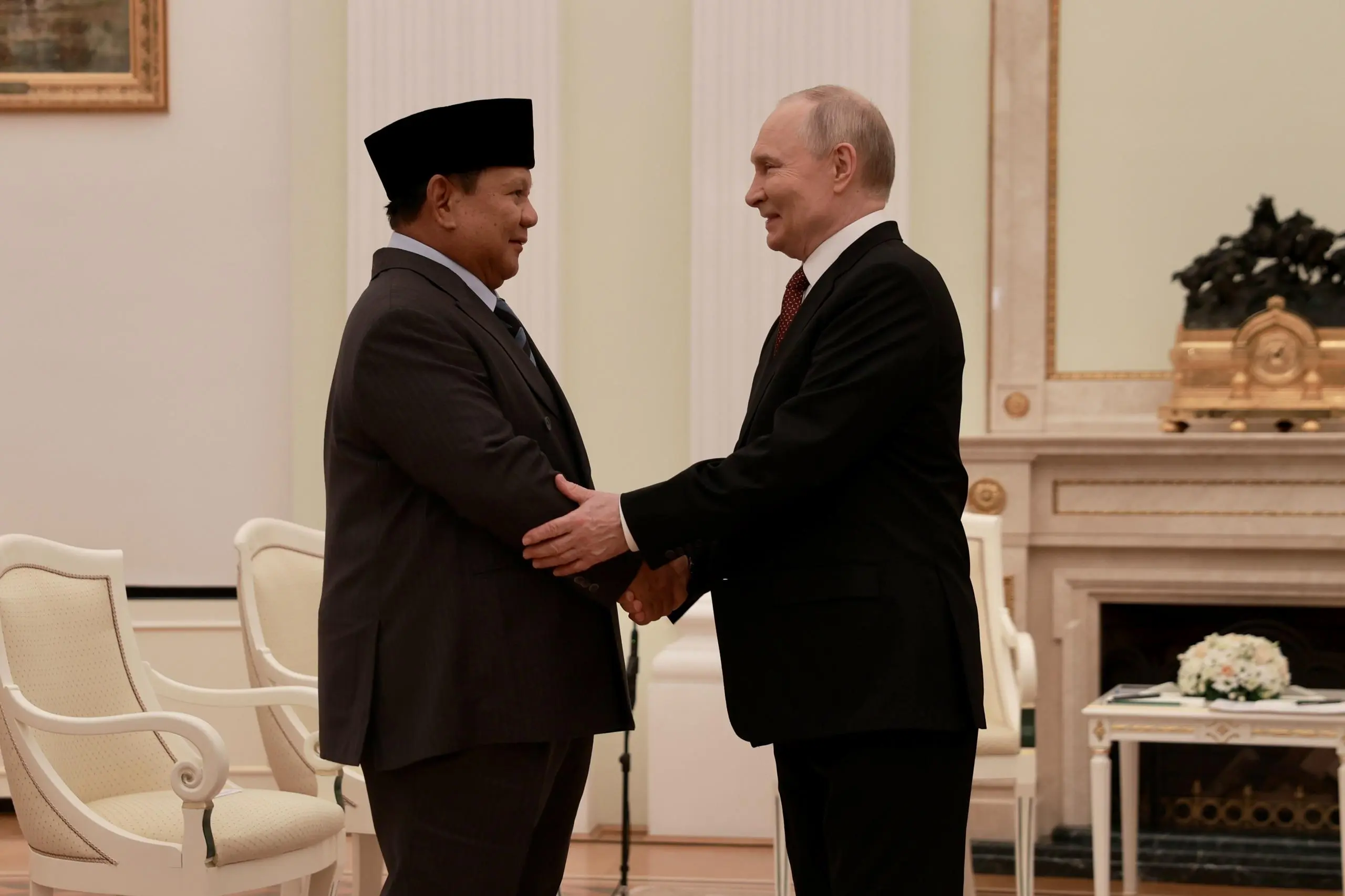 Prabowo Undang Putin ke Indonesia: Jangan Hanya ke India!