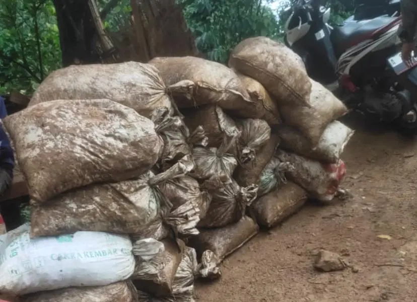 Penambangan Ilegal di Gunung Cibugis Masih Berlanjut