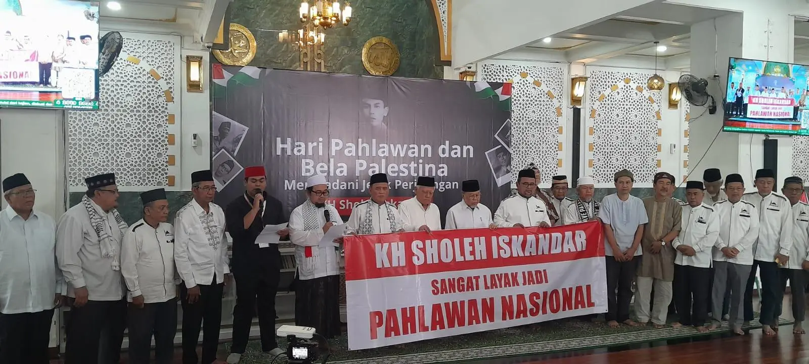 Tabligh Akbar Hari Pahlawan di Bogor: Seruan untuk KH Sholeh Iskandar