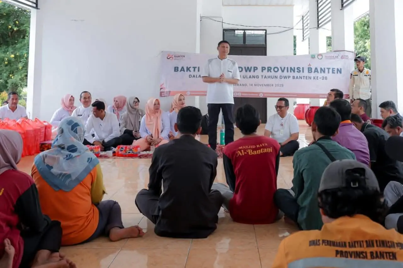 Sekda Banten Deden Apriandhi Apresiasi Petugas Kebersihan KP3B