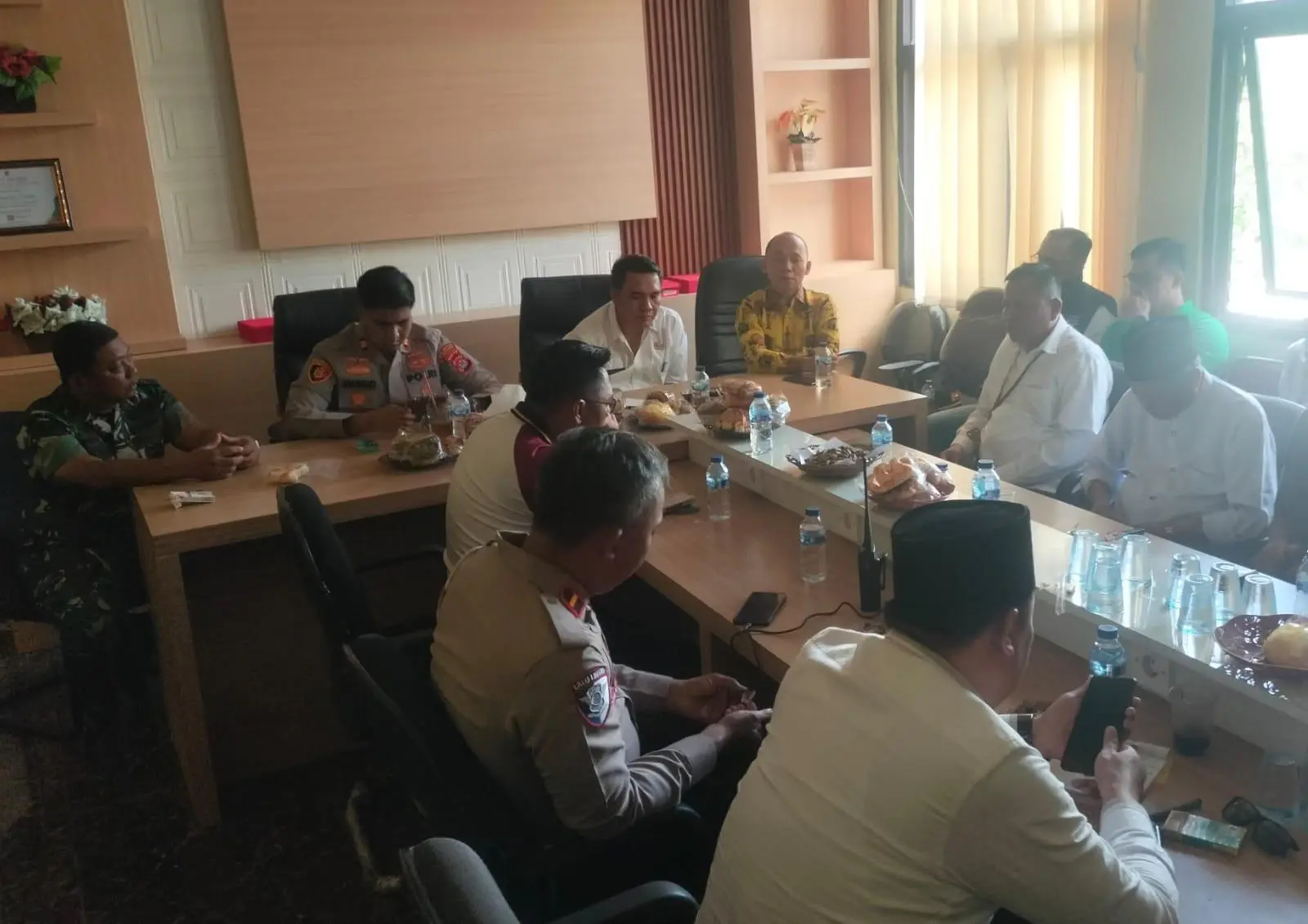 Sukri Hadiri Rapat Bahas Penolakan Dum Truk di Cisoka