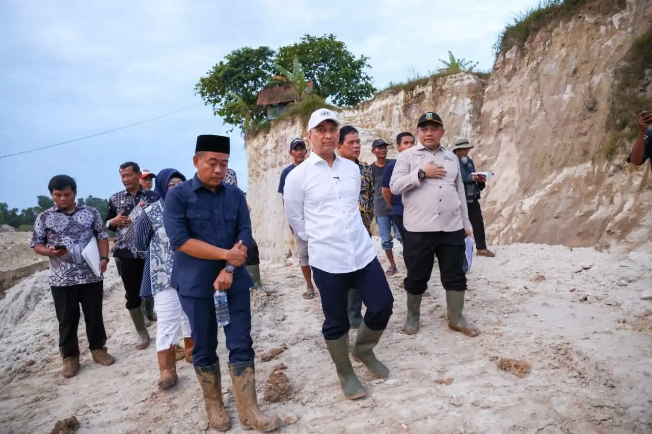 Wakil Gubernur Banten Tinjau Tambang Pasir di Jawilan