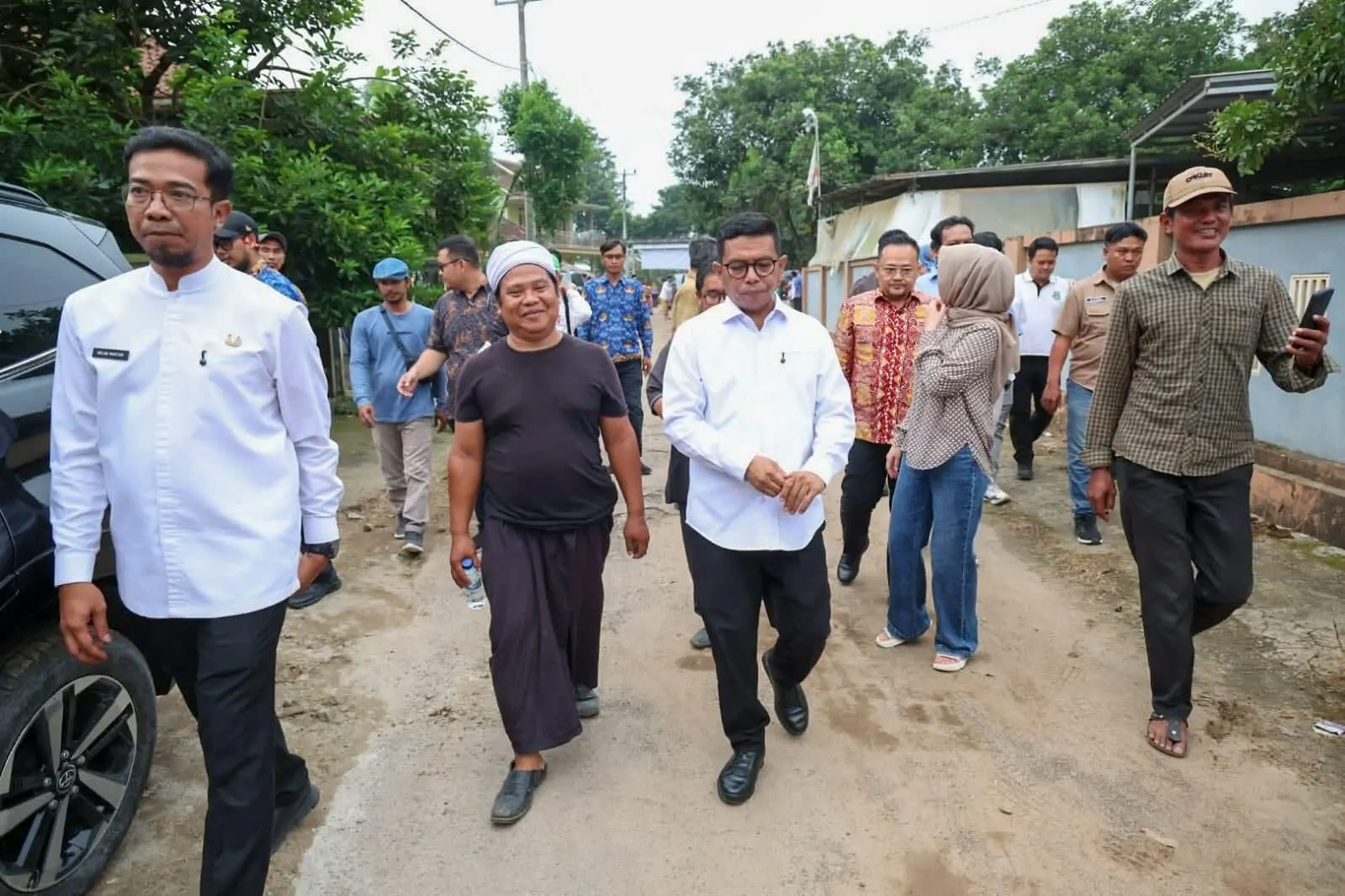 Gubernur Andra Soni Resmikan Proyek Beton Jalan di Sukarame
