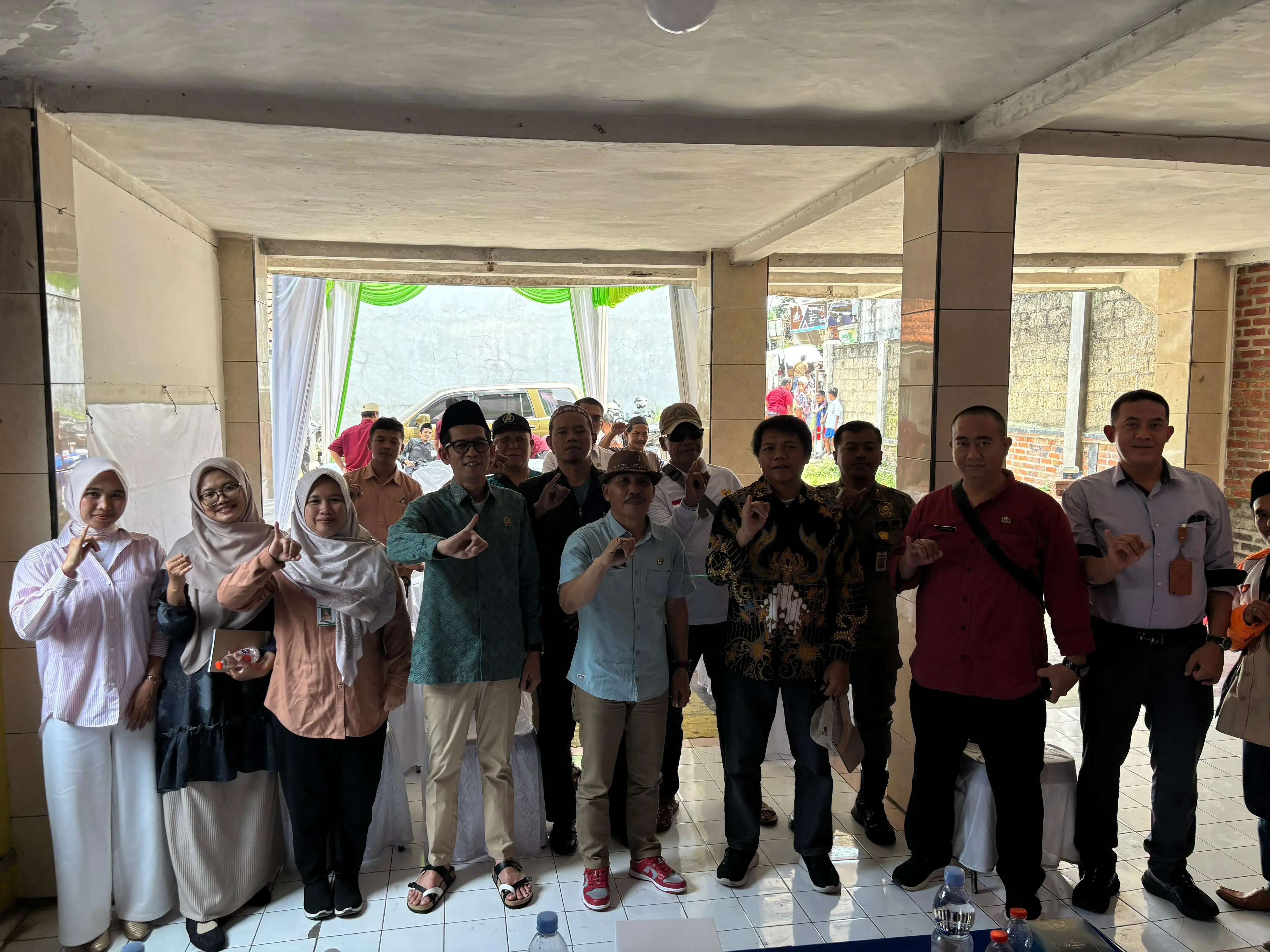 Warga Cilebut Barat Keluhkan Pengelolaan Sampah dan Puskesmas