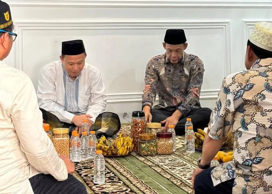 Wakil Bupati Bogor Beri Hadiah 3 Santri PMUQI Umroh