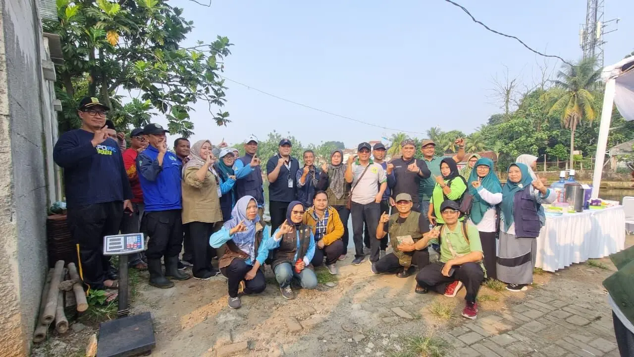 Aksi Bersih-bersih Situ Cibeureum Rayakan World Cleanup Day di Kabupaten Bogor
