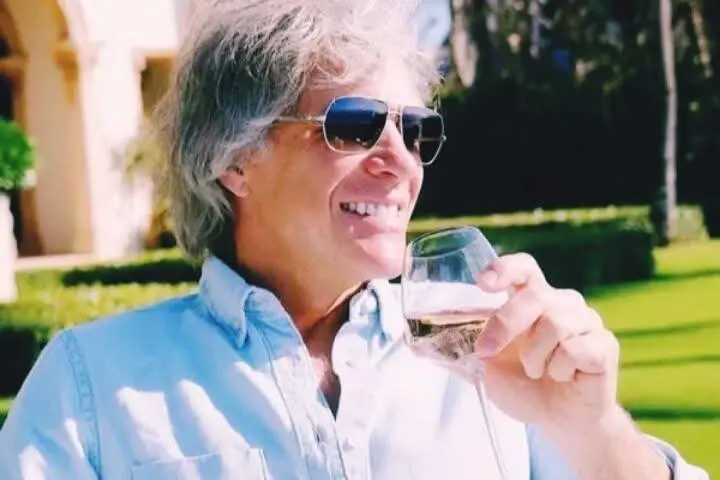 Jon Bon Jovi Bahagia Menjadi Kakek Pertama Kali