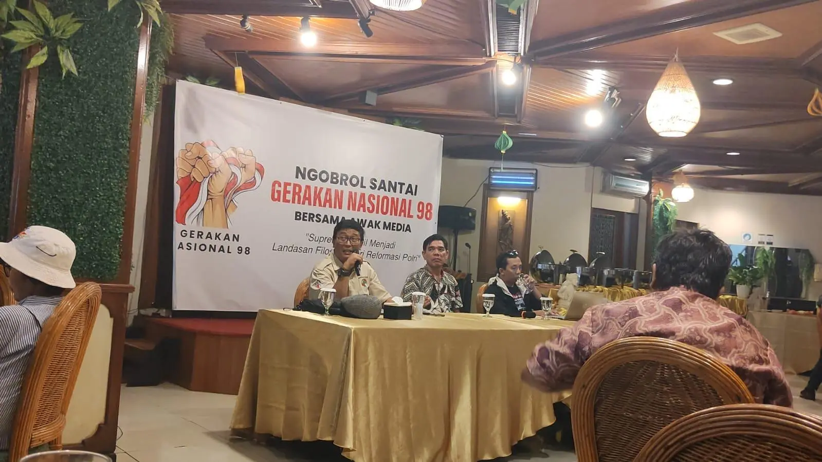 Teriakan Driver Ojol dan Tragedi Affan, Jadi Bahasan Gerakan Nasional 98 dan Awak Media