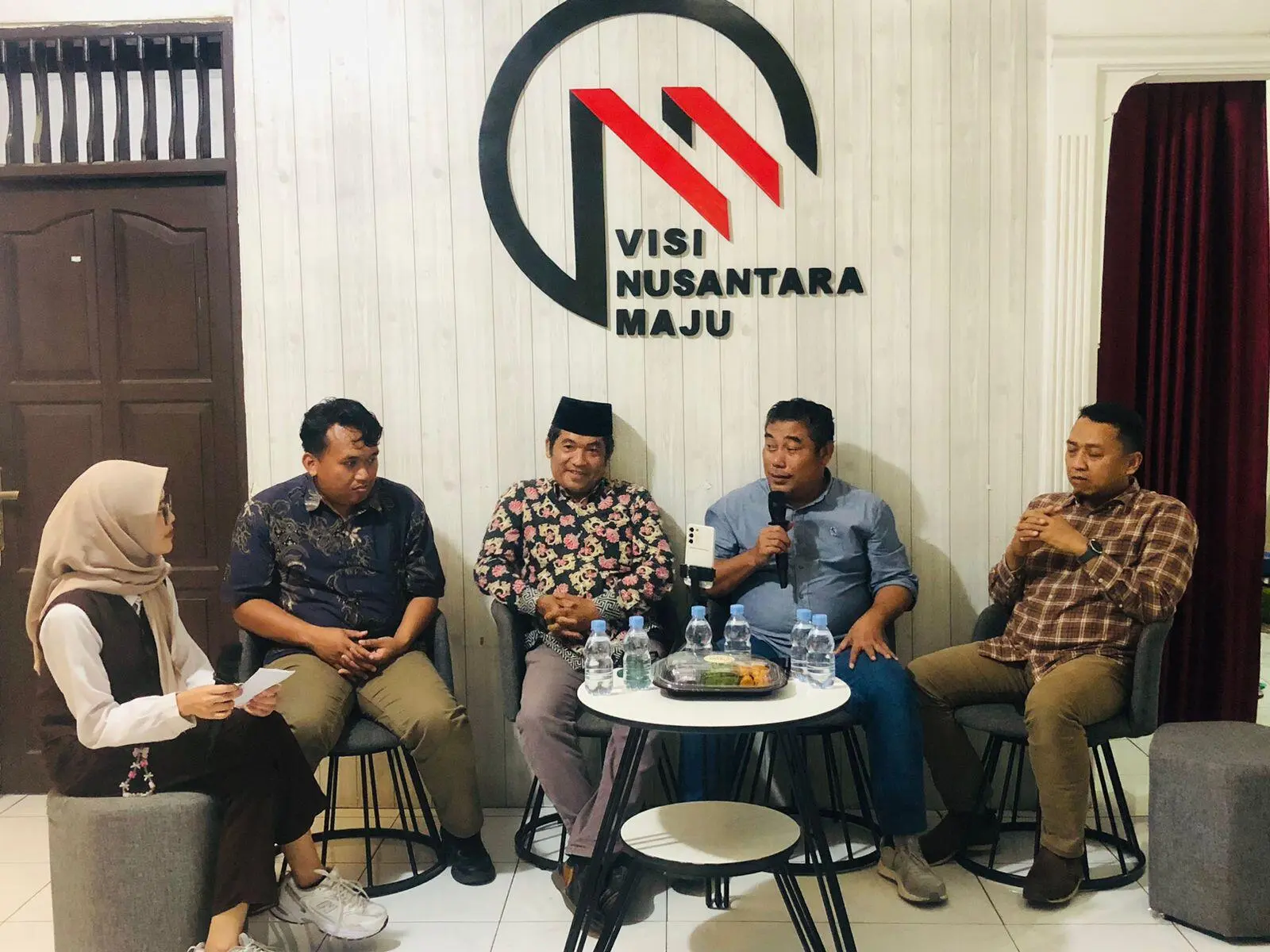 Diskusi Vinus Forum dan GIAD: Kebijakan KPU dan Mulyonisme