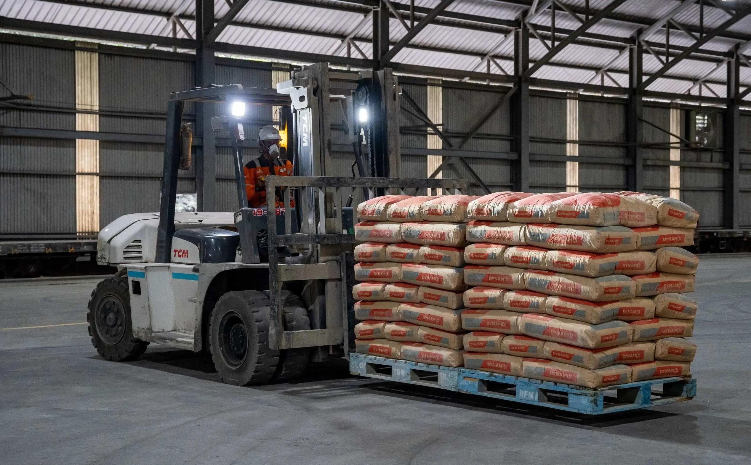 RUPS Luar Biasa: Solusi Bangun Indonesia Perkenalkan Pengurus Baru