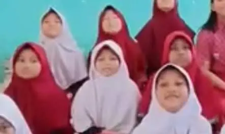 Kepala Sekolah Dicopot Usai Kasus Pungli Seragam Rp1,1 Juta