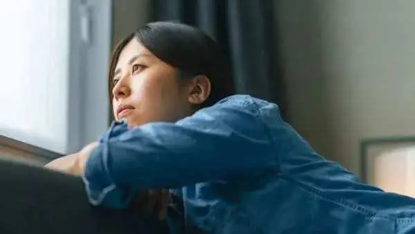 Manfaat Menakjubkan dari Melamun untuk Kesehatan Otak