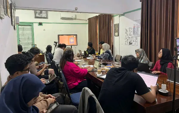 Generasi Muda Adat Hadapi Krisis Pengetahuan Pangan