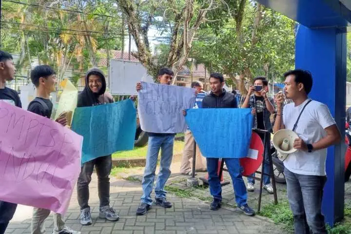 Mahasiswa Pandeglang Desak SPX Shopee Ditindak Karena Belum Kantongi Izin