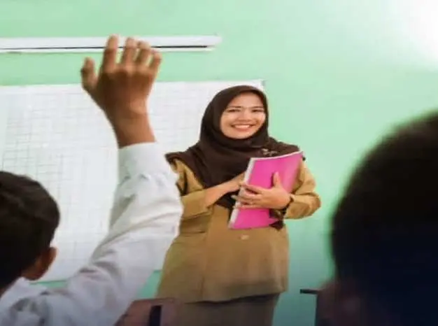 Ari Sumarto Taslim Soroti Guru Honorer: Realita Gaji Hanya Rp540 Ribu per Bulan