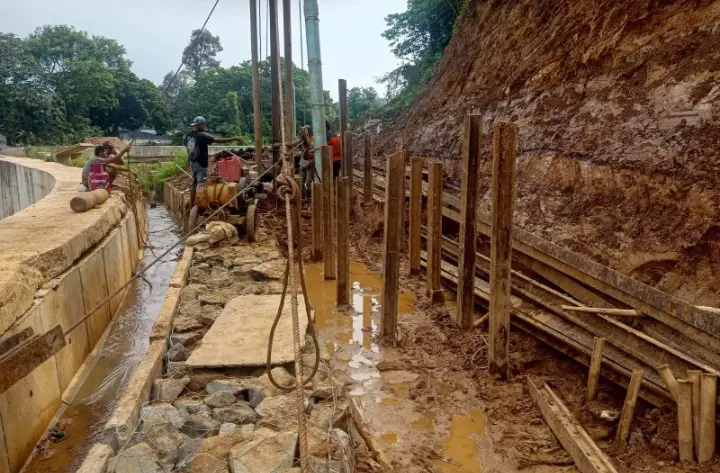 Warga Rindu Jalan Pulih, Akses Batutulis Diharap Bisa Dilewati Roda Dua Akhir Juli