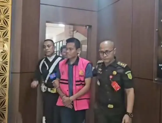 Korupsi Pengelolaan Sampah DLH Tangsel: Negara Rugi Rp21,6 Miliar