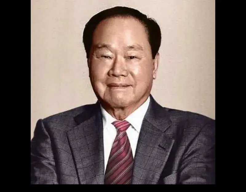 Kisah Eka Tjipta Widjaja: Dari Sepeda Butut Jadi Konglomerat, Bocah Kampung Legendaris