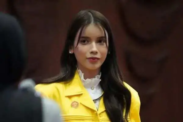 Profil Sabrina Chairunnisa, Istri Cantik Deddy Corbuzier yang Tempuh Pendidikan S3 di UI