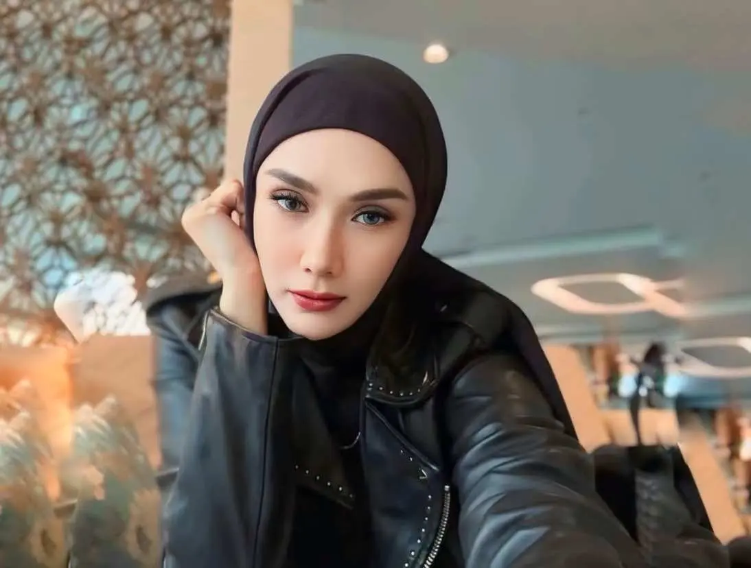 Netizen Kritik Mulan Jameela: Minta Belajar dari Deswita Maharani, Karena Ini