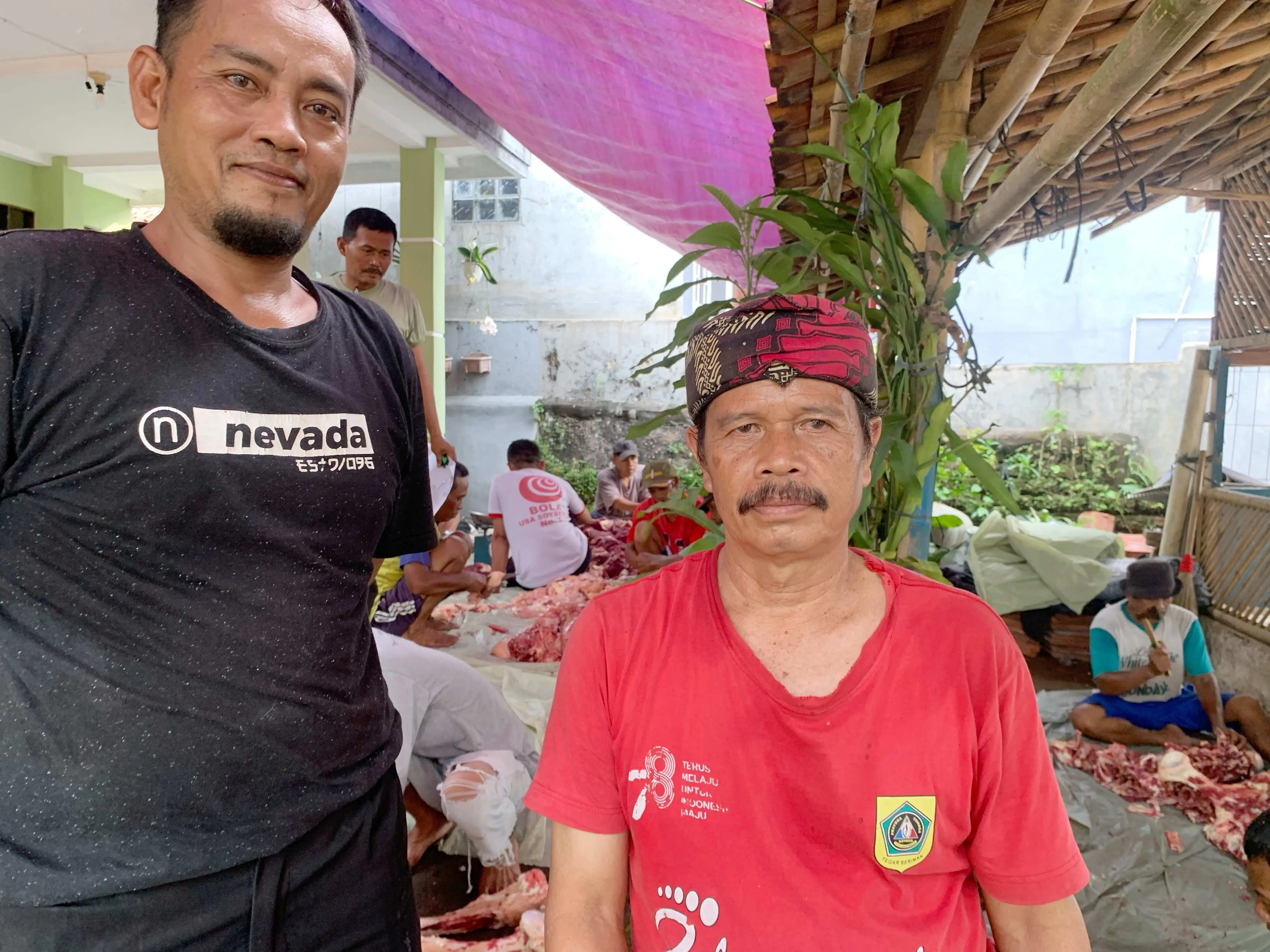 Kurban Jadi Simbol Guyub Warga RW 06 Leuweng Kolot Perkuat Silaturahmi Lewat Gotong Royong di Idul Adha 2025