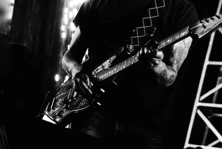 Rekomendasi 10 Lagu Reggae Indonesia Terbaik yang Menemani Kamu Ketika Santai