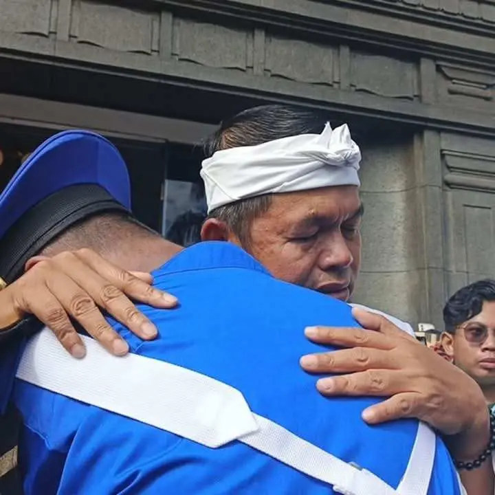 Dedi Mulyadi Beri Rp25 Juta ke Siswa Alumni Barak Militer: Duit dari Mana? Ini Jawabannya