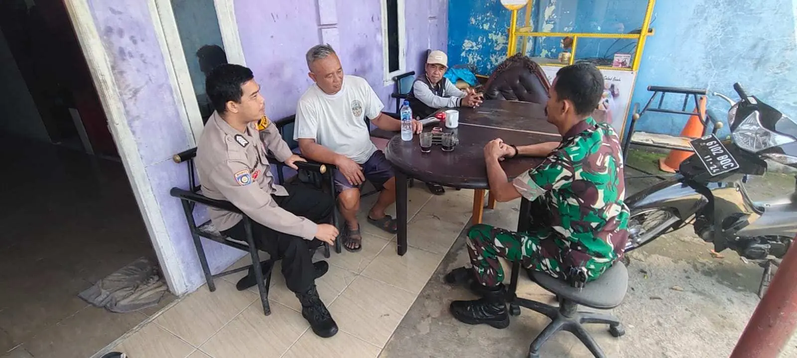 Sinergi TNI-Polri di Banjarwangi: Sambang Warga, Himbauan Kamtibmas