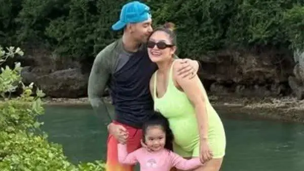 Kabar Bahagia Mewarnai Keluarga Siti Badriah, Pedangdut ini Melahirkan Anak Kedua