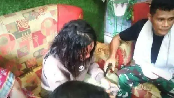 Wanita Ketahuan Mencuri Babak Belur Dihakimi Massa: Sempat Masuk Rumah Warga