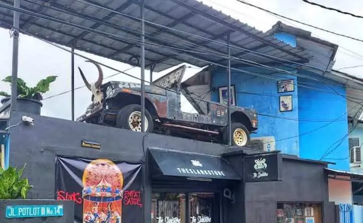 Jeep Legendaris Slank: Saksi Perjalanan Bimbim dan Kaka, Karier juga Kisah Mistis di Baliknya