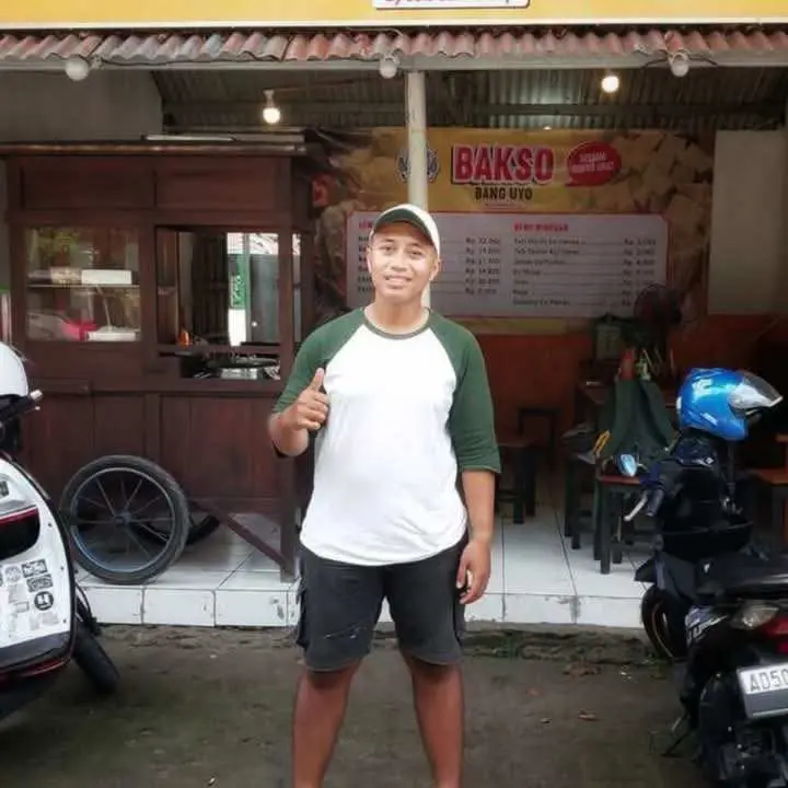 Lulusan S2 UGM Ini Banting Stir Dagang Bakso, Usai Gagal Tes CPNS