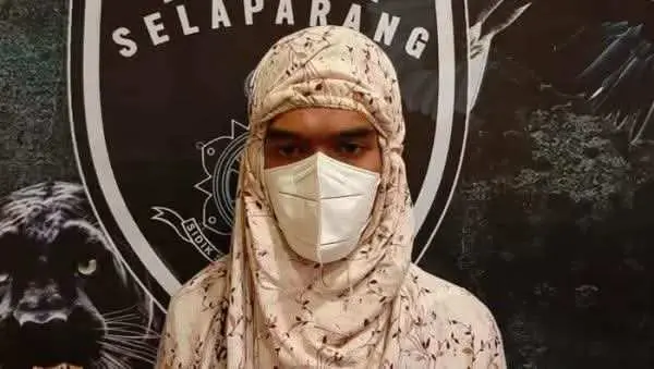 Duh, Mahasiswa di Mataram Menyamar Jadi Jemaah Perempuan di Masjid: Pria Ini Ngaku Dapat Bisikan Gaib?