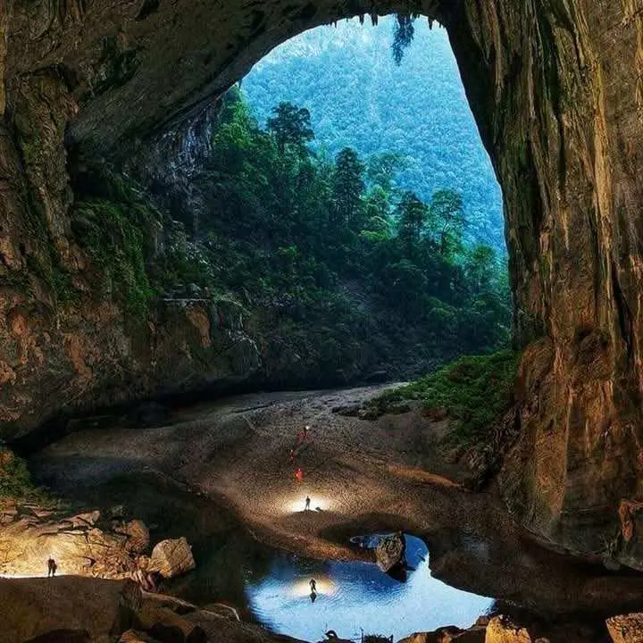 Gua Terbesar di Dunia, Hang Son Doong! Saking Besarnya Bisa Menampung Gedung 40 Lantai