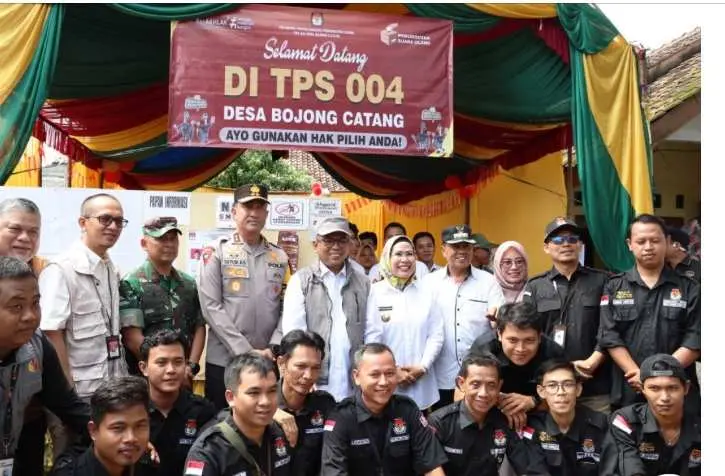 Kunjungi TPS Desa Bojong Catang, Gubernur Banten: PSU Pilkada Serang 2024 Jadi Momentum Perbaikan Demokrasi