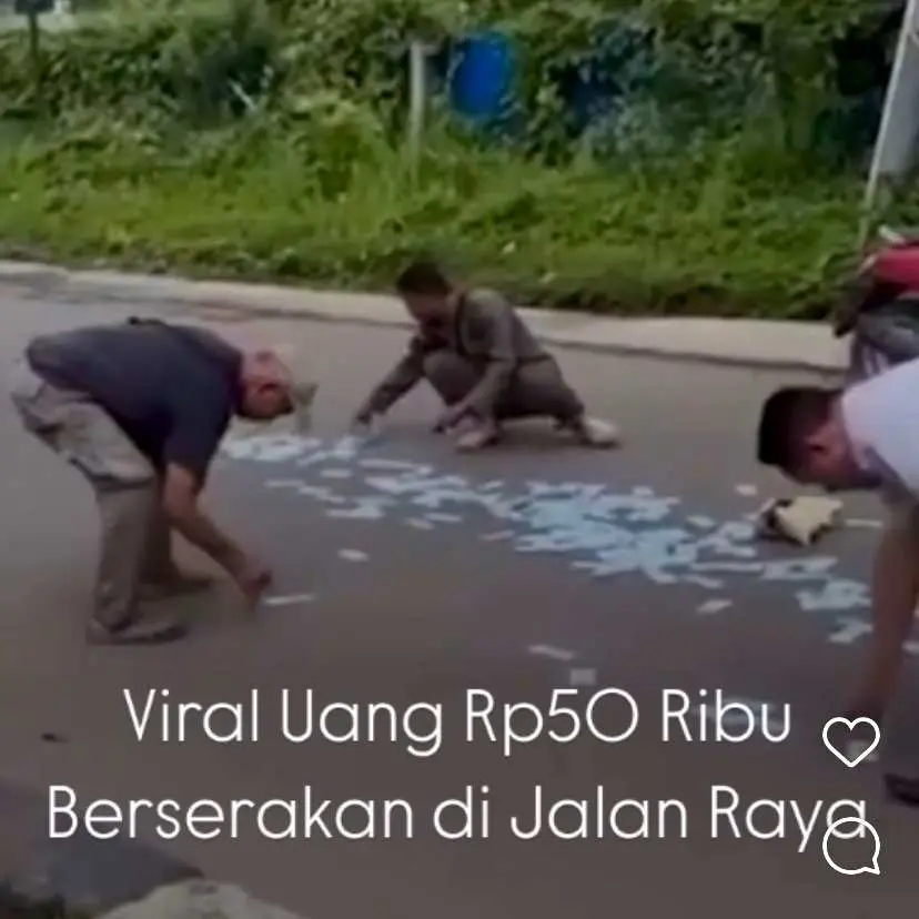 Viral Uang Rp50 Ribu Berserakan di Jalan Raya, Warga Ramai-ramai Bantu Amankan Uang Tersebut