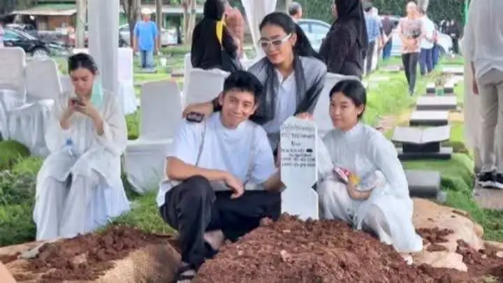 Kabar Duka, Ibunda Alya Rohali Tutup Usia, Alika Islamadina Ingat Perjuangan Sang Nenek Lawan Kanker dan Pneumonia