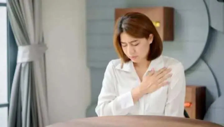 Nyeri Dada? Ini Cara Membedakan Akibat Asam Lambung atau Serangan Jantung