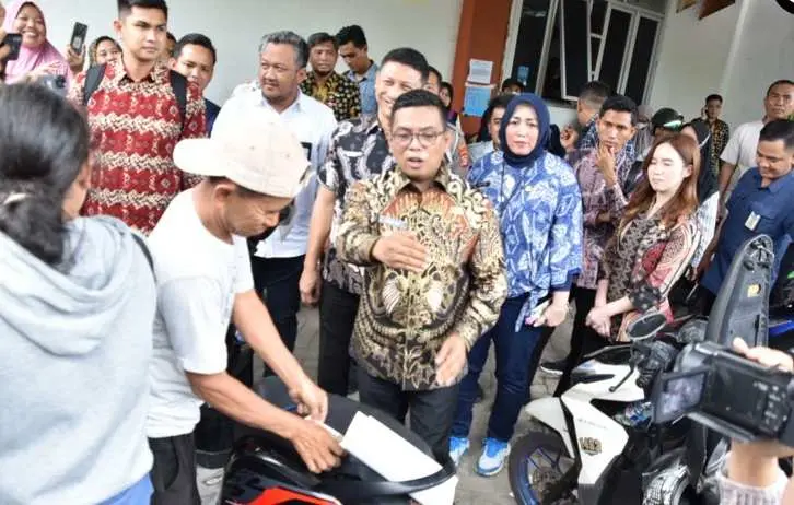 Andra Soni Tegaskan Komitmen Bersihkan Samsat Banten dari Pungli