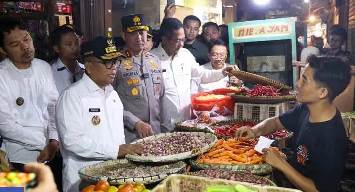 Gubernur Banten Cek Stabilitas Harga Pangan di Pasar Induk Rau, Juga Soroti Distribusi Minyak Goreng