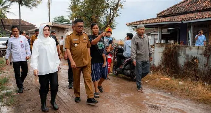 Gubernur Banten Tinjau Jalan Rusak di Pontang Serang