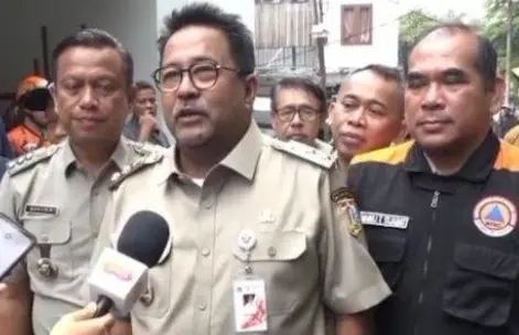 Rano Karno Tinjau Banjir di Lebak Bulus, Fokus Benahi Sungai Ciliwung